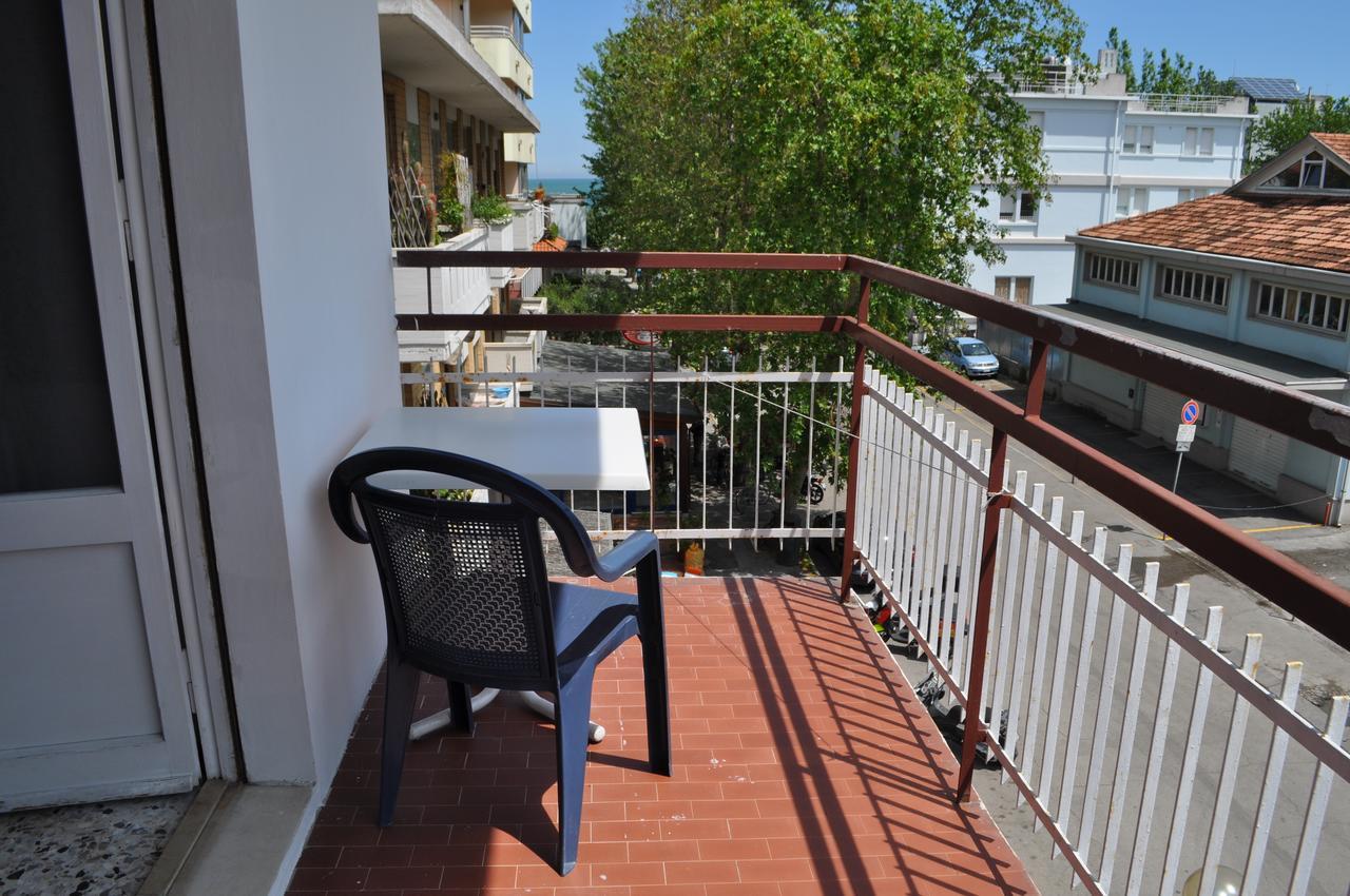 Hotel Urano Cattolica Exterior photo